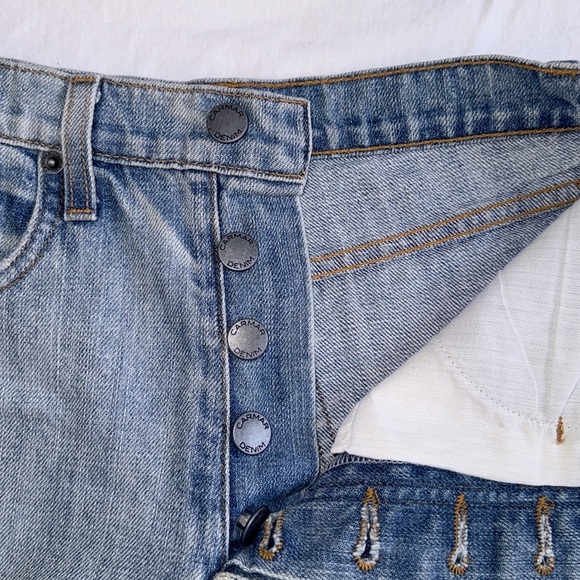 CARMAR High-waist Distressed Shorts - Picture 7 of 7